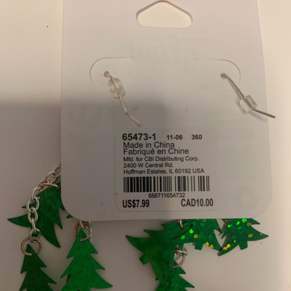 Claire’s Let It Glow dangly Christmas Tree earrings. New - Picture 5 of 5